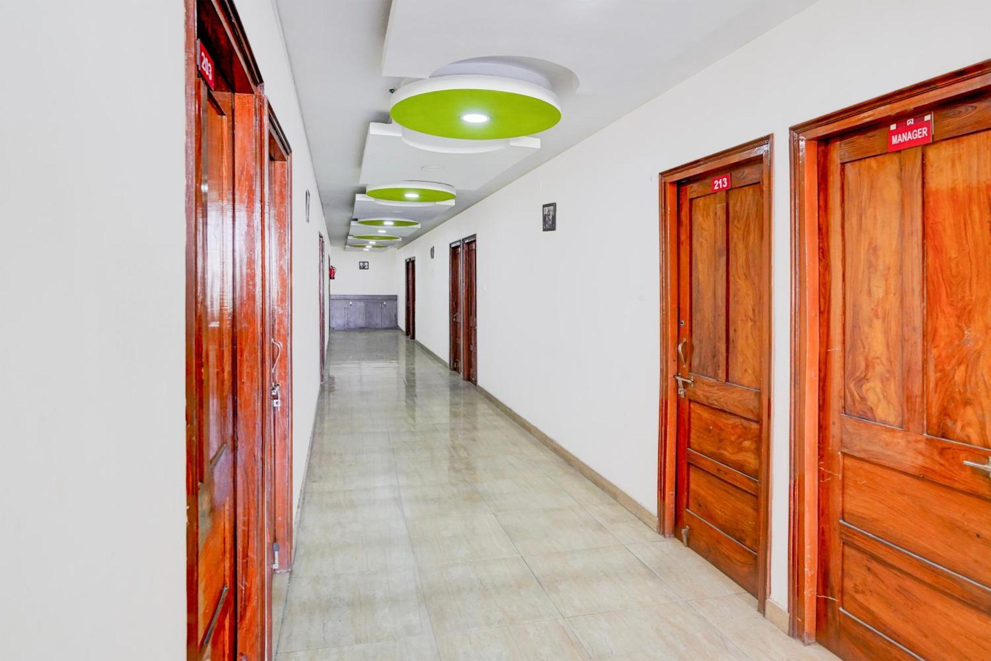 Super Hotel O Jwalapur Near Prem Ashram Haridvár Kültér fotó