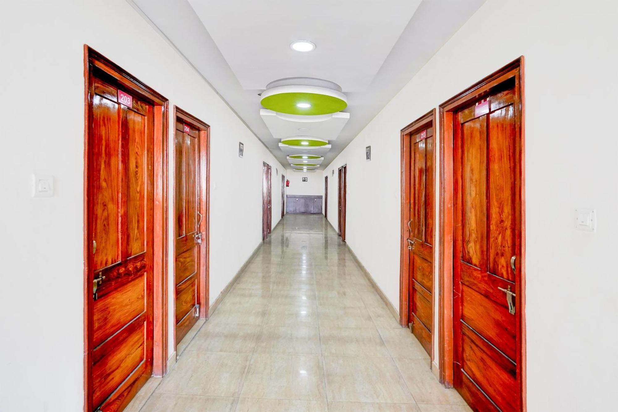 Super Hotel O Jwalapur Near Prem Ashram Haridvár Kültér fotó